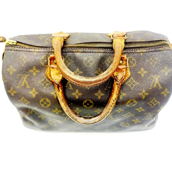 Louis Vuitton Monogram Speedy 30 Bag - Picture 3 of 11